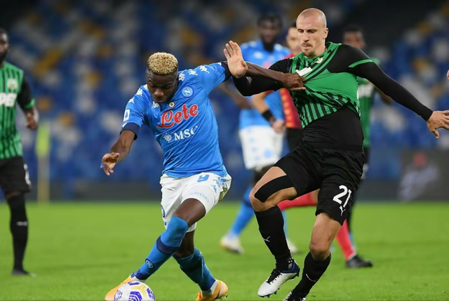 法兰克福客场大破对手,豪取三分! 法兰克福客场大破对手,豪取三分!